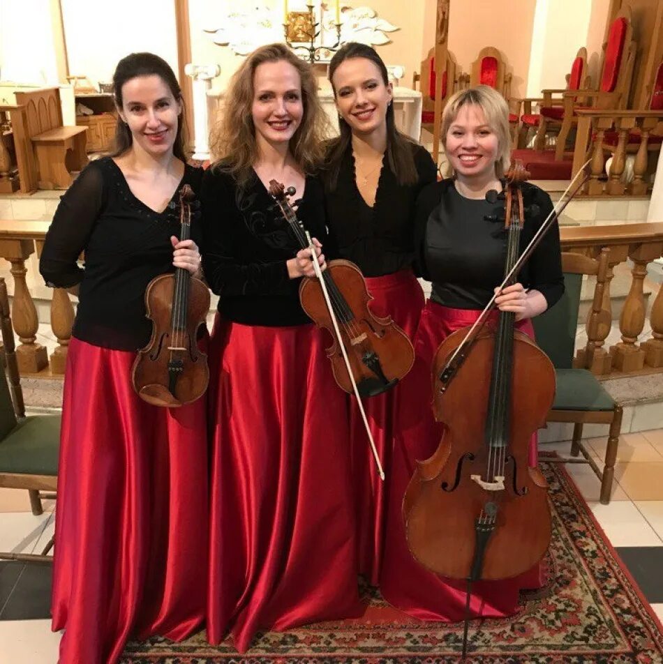 Квартет вивальди. Квартет вивальди. Музыканты достают инструменты из сумки. Шкаф вивальди квартет. Вивальди.