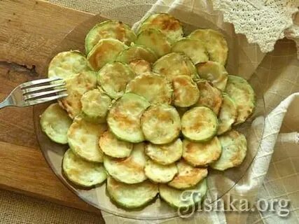 Кабачок жареный в кляре с майонезом