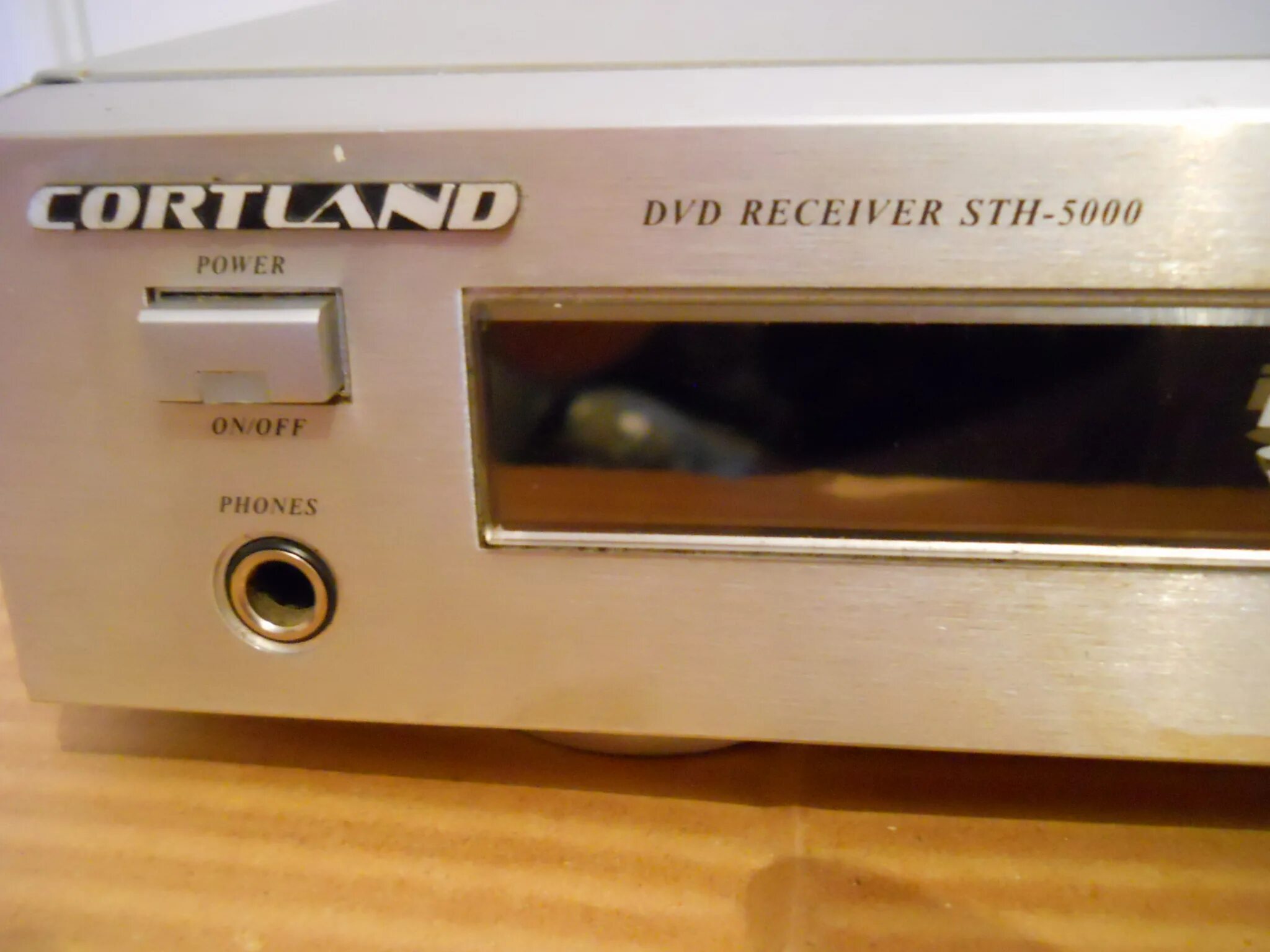 Cortland sth 5000. Кортланд STH 5000. Домашний кинотеатр Cortland STH-5000. Cortland DVD Receiver STH-5000. Cortland STH-5000 Front.