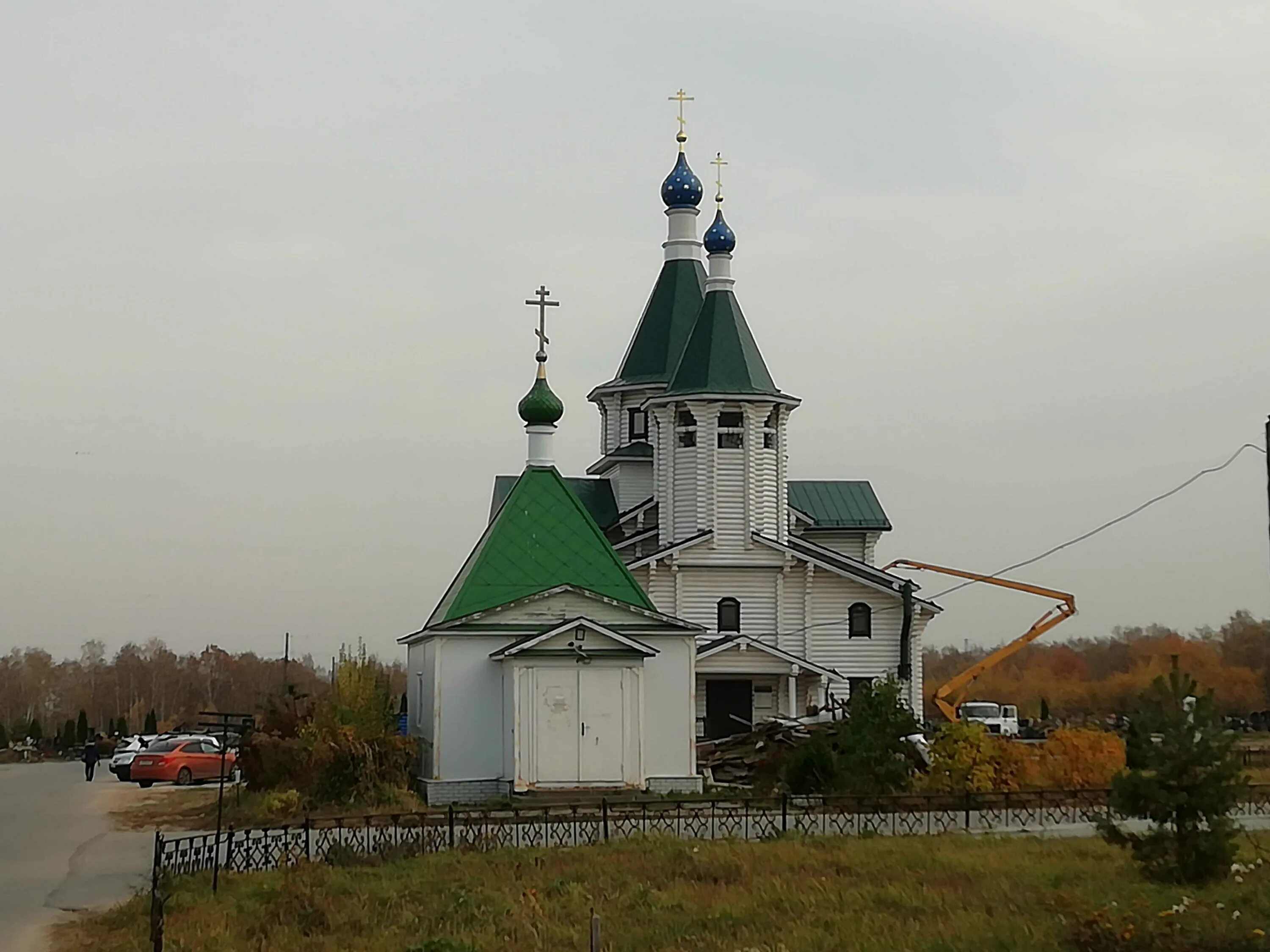 Церковь в федяково нижний новгород. Церковь в федяково нижний новгород. Храм в федяково на кладбище. Федяково нижегородская. Храм преображения господня с федяково.