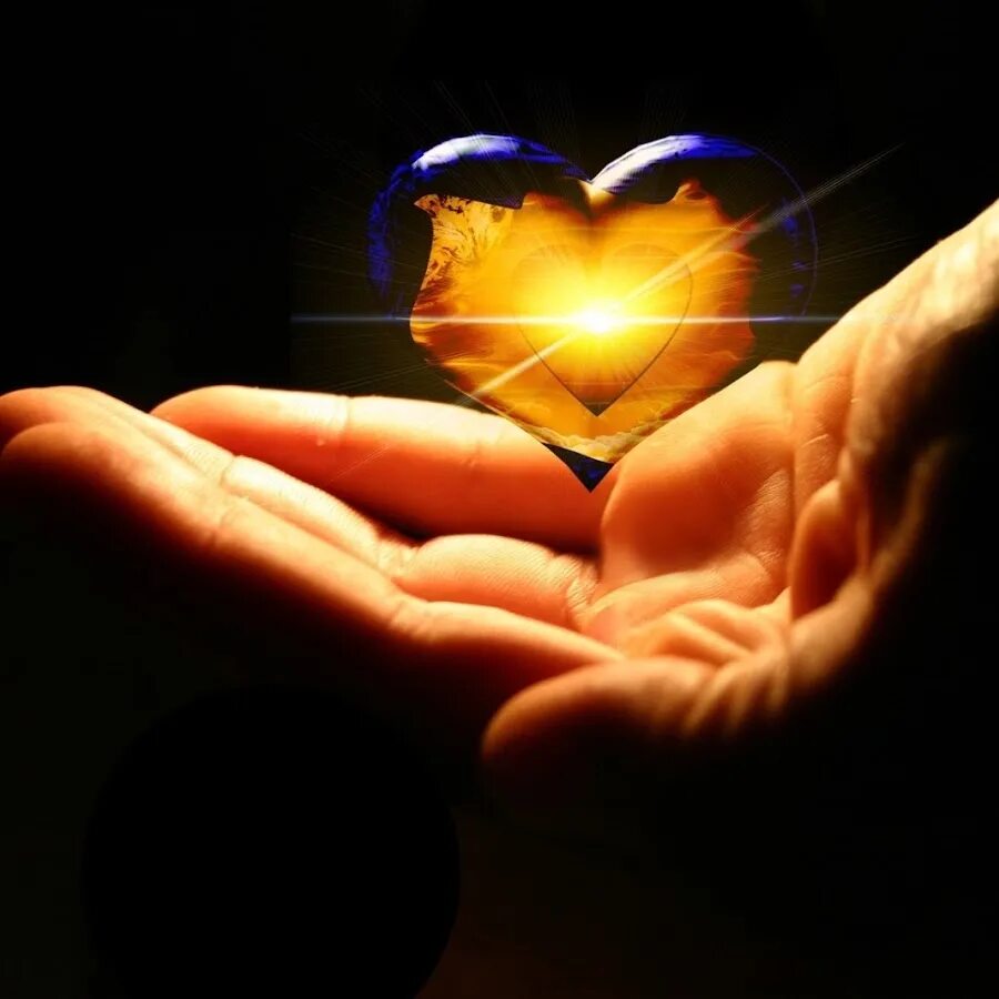 Ты плавишь меня мое солнце. Частичка тепла доброты. Ты покорил мое сердце в прозе. Посылаю тепло своей души. Открой сердце для любви.