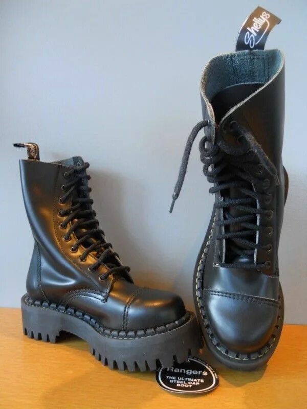 Ботинки shellys. Camelot ботинки. ботинки shellys rangers monster. dr martens 10 люверсов. гриндерсы shellys.