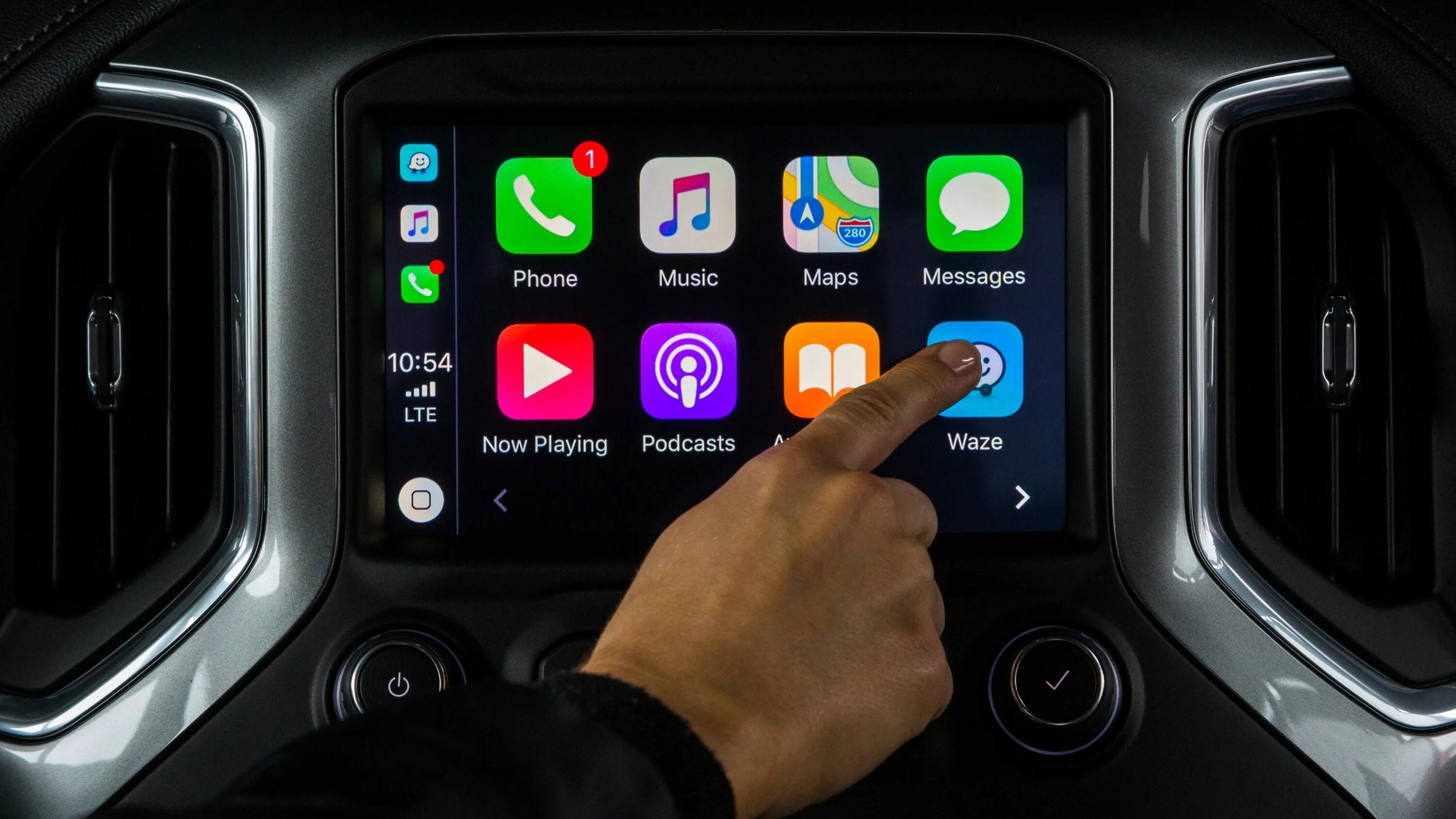 Carplay подключение к android. Apple carplay на приборной панели. apple carplay 7 дюймов. carplay ios volvo. apple carplay 2025.