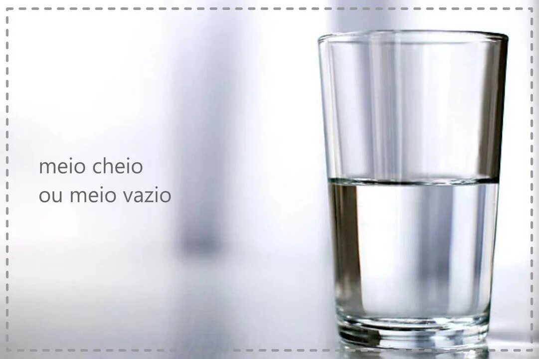 200мл воды в стакане. Наполовину полный стакан. Стакан наполовину пуст. Стакан наполовину полон или наполовину пуст. Наполовину полный стакан или наполовину пустой.