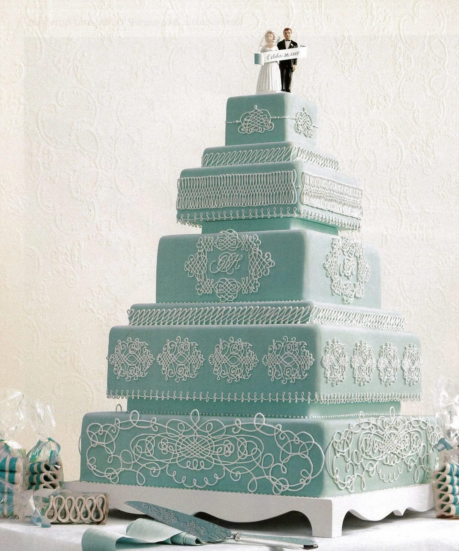 Торт тиффани. Свадебный торт Тиффани. Wedding Cake Тиффани. Свадебный торт цвет Тиффани. Свадебный торт в стиле Тиффани.