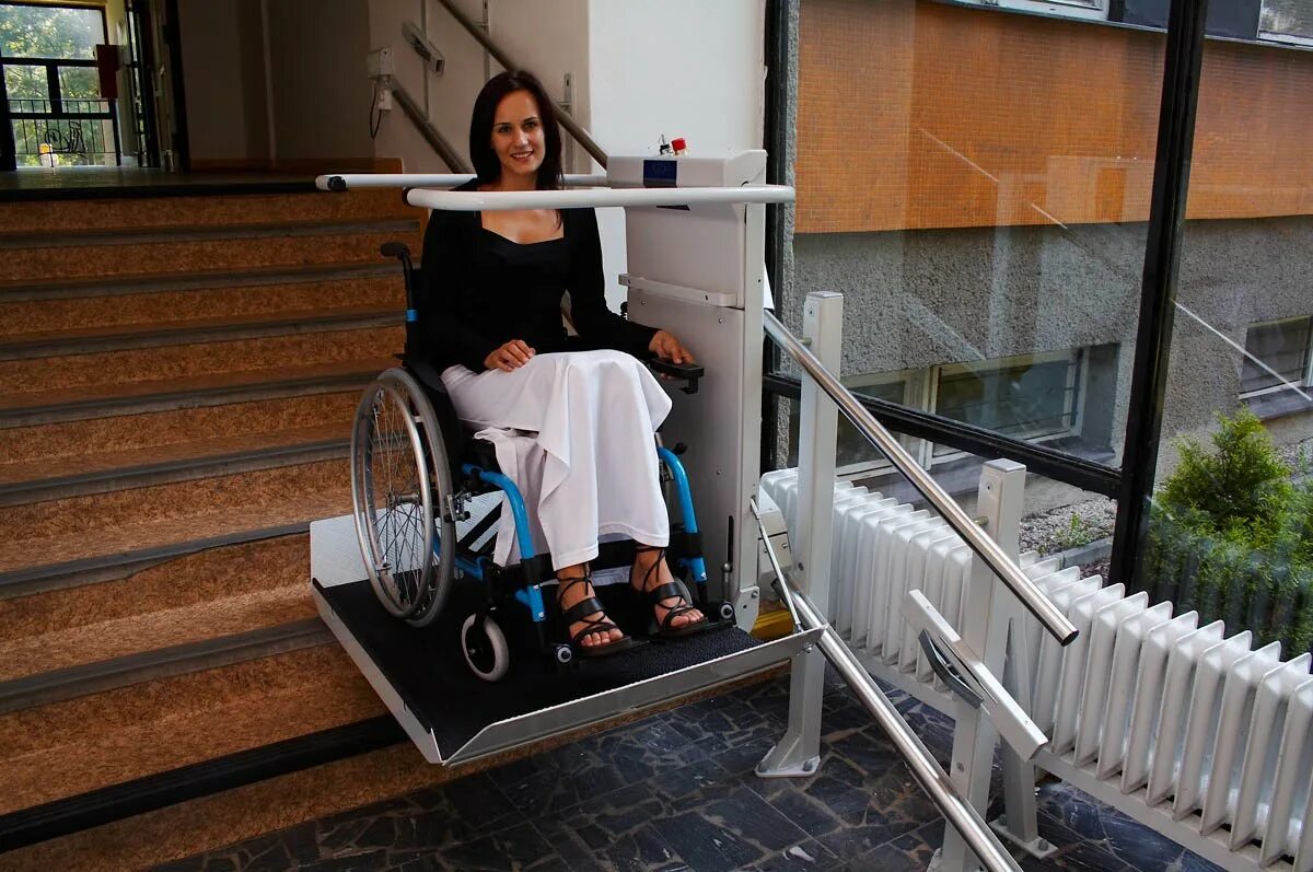 Пандус для инвалидов. Интернат для детей инвалидов. Проблемы инвалидов. Дом для инвалида колясочника. Центр реабилитации инвалидов петродворцового района.