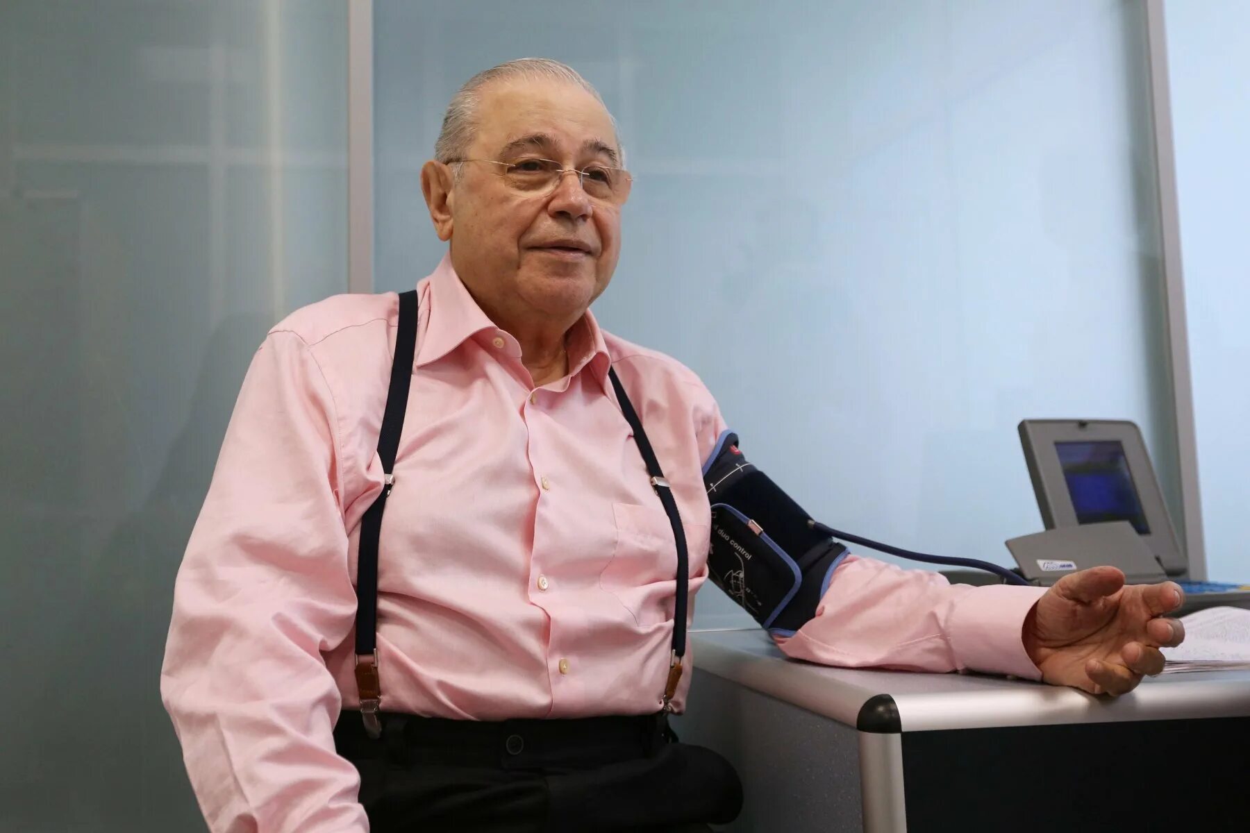 Петросян сейчас 2021. Петросян 2022. Петросян модный. Состояние петросяна на сегодняшний день. Состояние петросяна на сегодняшний день.