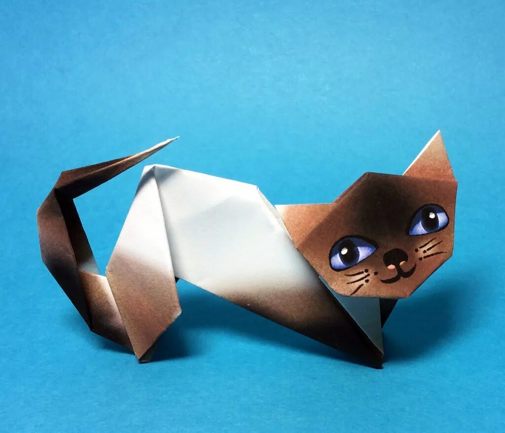 Оригами. Оригами кошка. Поделка котик из бумаги. Объемная кошка из бумаги. Бумажные кошечки