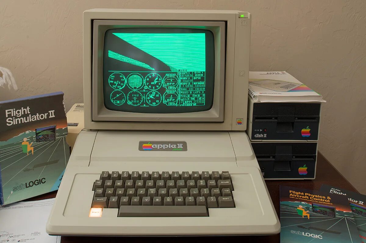 Флайт компьютер. Apple 2. первые комплектные компьютеры apple 2 apple 3. apple ii, 1977 год. компьютер 1977.