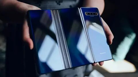 Huawei тройной фолд
