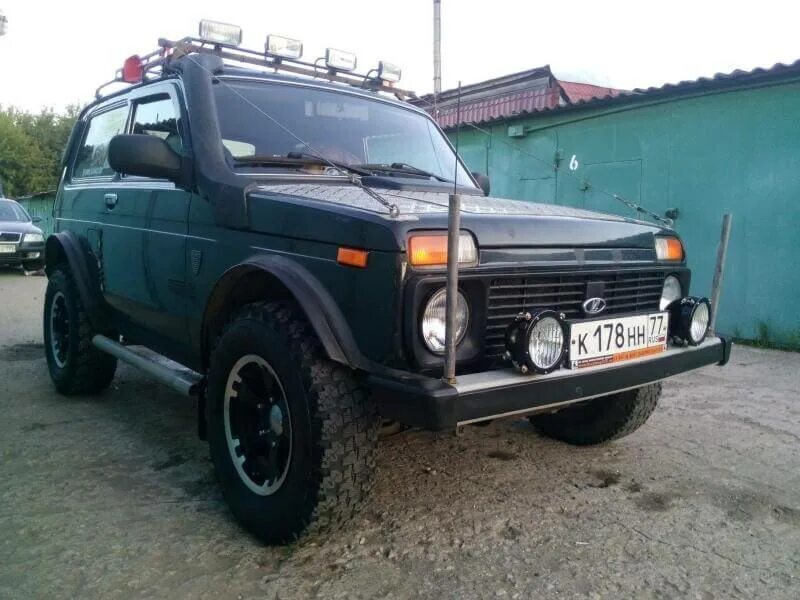 нива 2121 белая для охоты. нива 21213 для бездорожья. ваз 21213 тюнинг. нива 21213 тюнингованная. нива 21213 красная.
