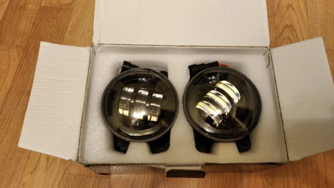 Противотуманные фары хендай санта фе. Led ПТФ Hyundai Santa Fe Classic. Хендай сантафе диодные ПТФ. Santa Fe 2006 led ПТФ. Фары ПТФ Hyundai Santa Fe Classic.