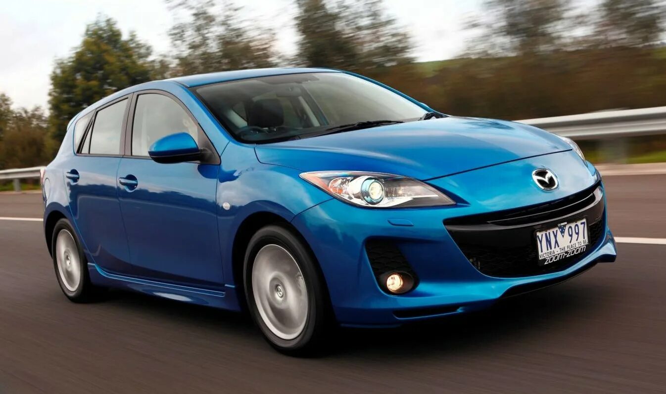 Мазда Аксела 2012. Мазда 3 Аксела. Mazda 3 2011. Мазда 3 3 поколение.