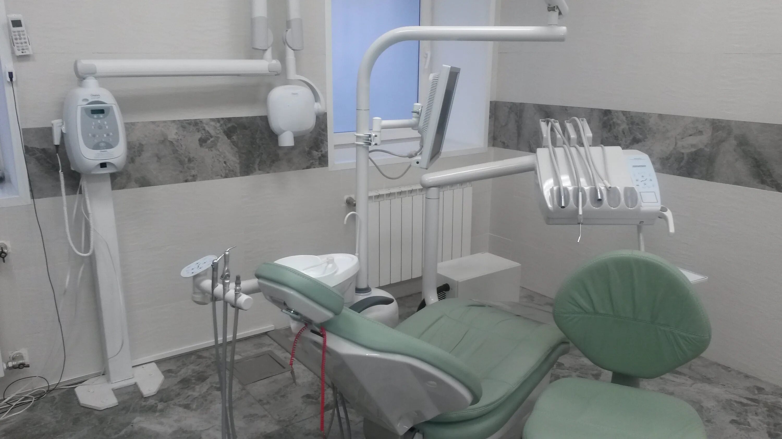 Телефон 6 стоматологической. Стоматология кабинет. Современный стоматологический кабинет. Линолеум для стоматологического кабинета. Немецкий стоматологический центр на Арбате.