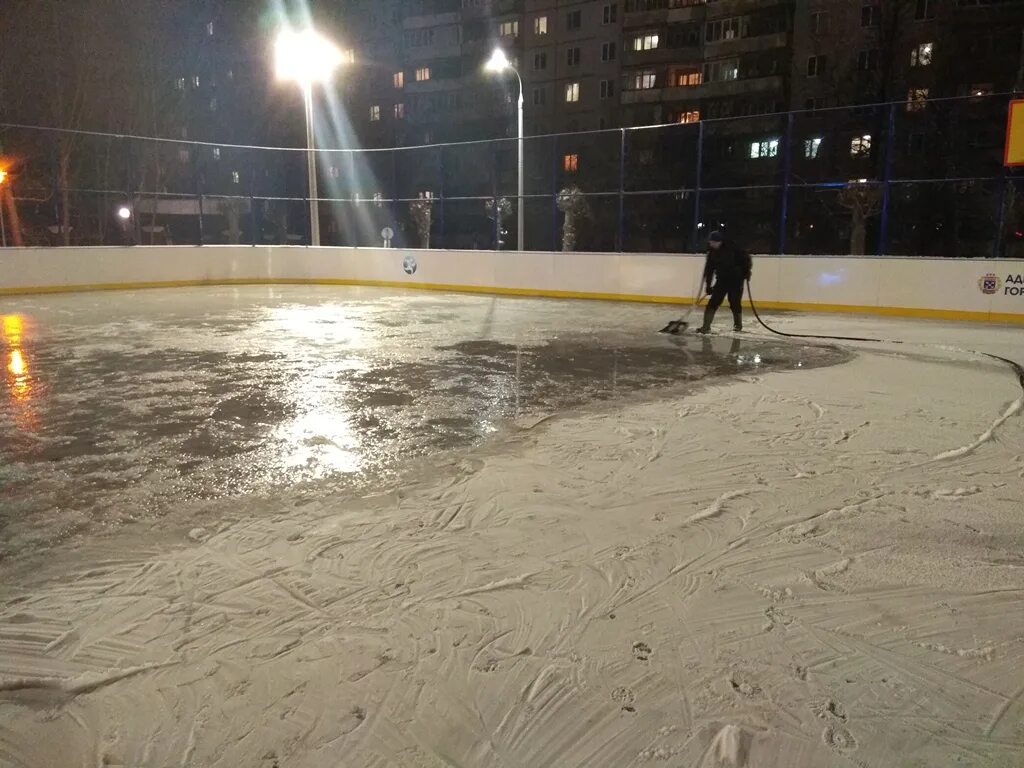 Каток нижний с прокатом. Дорис парк в Чебоксарах каток. Каток парк Буратино Новопеределкино. Парк 500 летия Чебоксары каток. Каток в Дорисс парке.