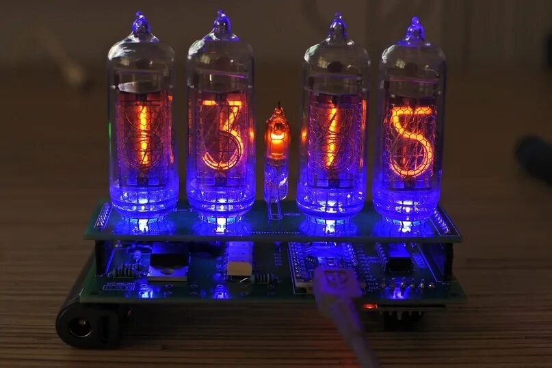 Nixie world hotel. Nixie clock. Nixie clock плата. Nixie clock ин 12. Часы на ин-12.