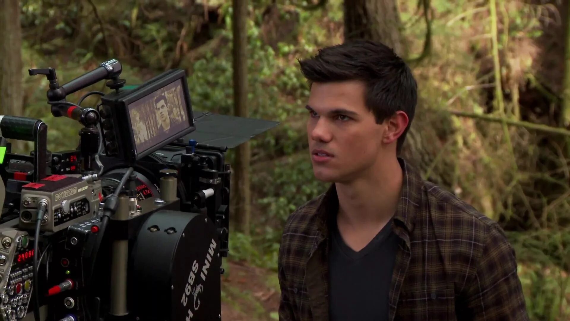 место съемок фильма. съемки сериала. Behind the scenes фильм. режиссер алена званцова фото. алексей воробьев сокровища о.