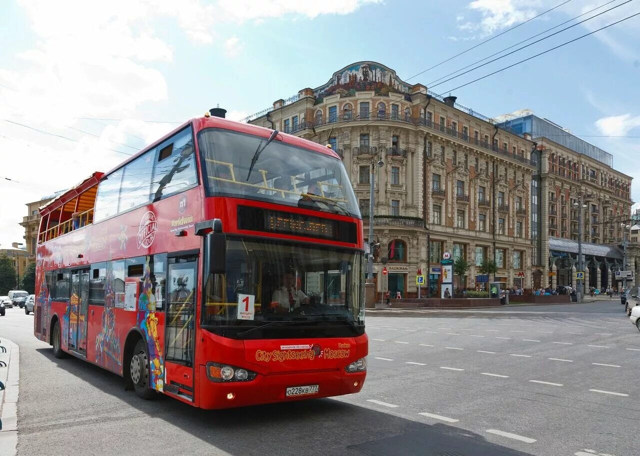 Экскурсионные автобусы в санкт петербурге. City Sightseeing СПБ. City Sightseeing Казань. Автобус City Sightseeing Москва. Автобус City Sightseeing Санкт-Петербург.