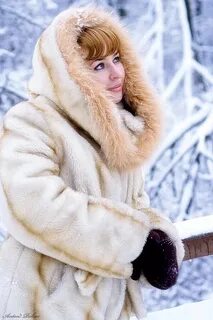 Зима женщина шуба