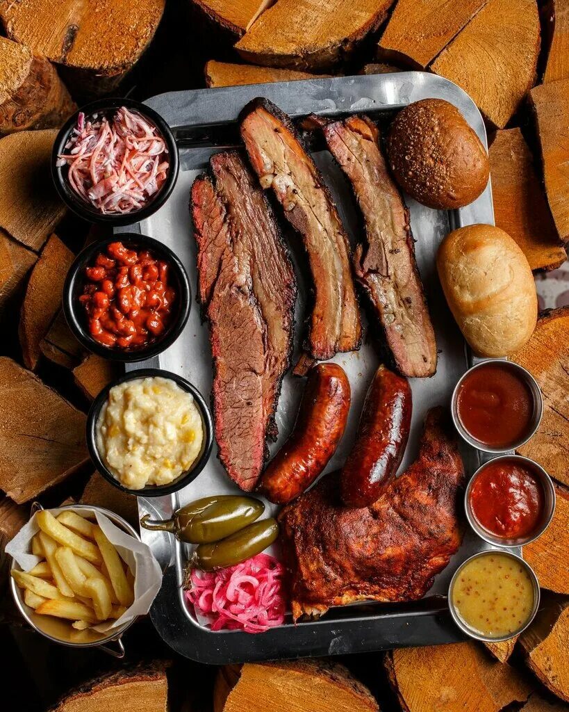 Бар тутси васильевский остров. Тутси ресторан спб. Тутси ресторан. Tootsie санкт петербург ресторан. Тутси ресторан.