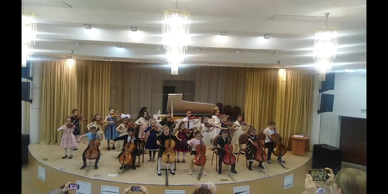 музыкальная школа 8 смоленск. дши 8 ульяновск. хор инструменты. дши 8 воронеж скрипки 2022. дши 8 смоленск.