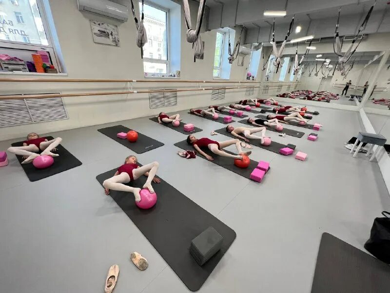 Сердце балета. Сердце балета. Классическая хореография. Детская йога балет есть. Карапетян балетная студия.