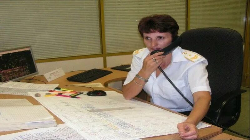 Нарядчик в депо. Нарядчик. Нарядчик в депо. Нарядчик локомотивных бригад. Нарядчик локомотивных бригад.