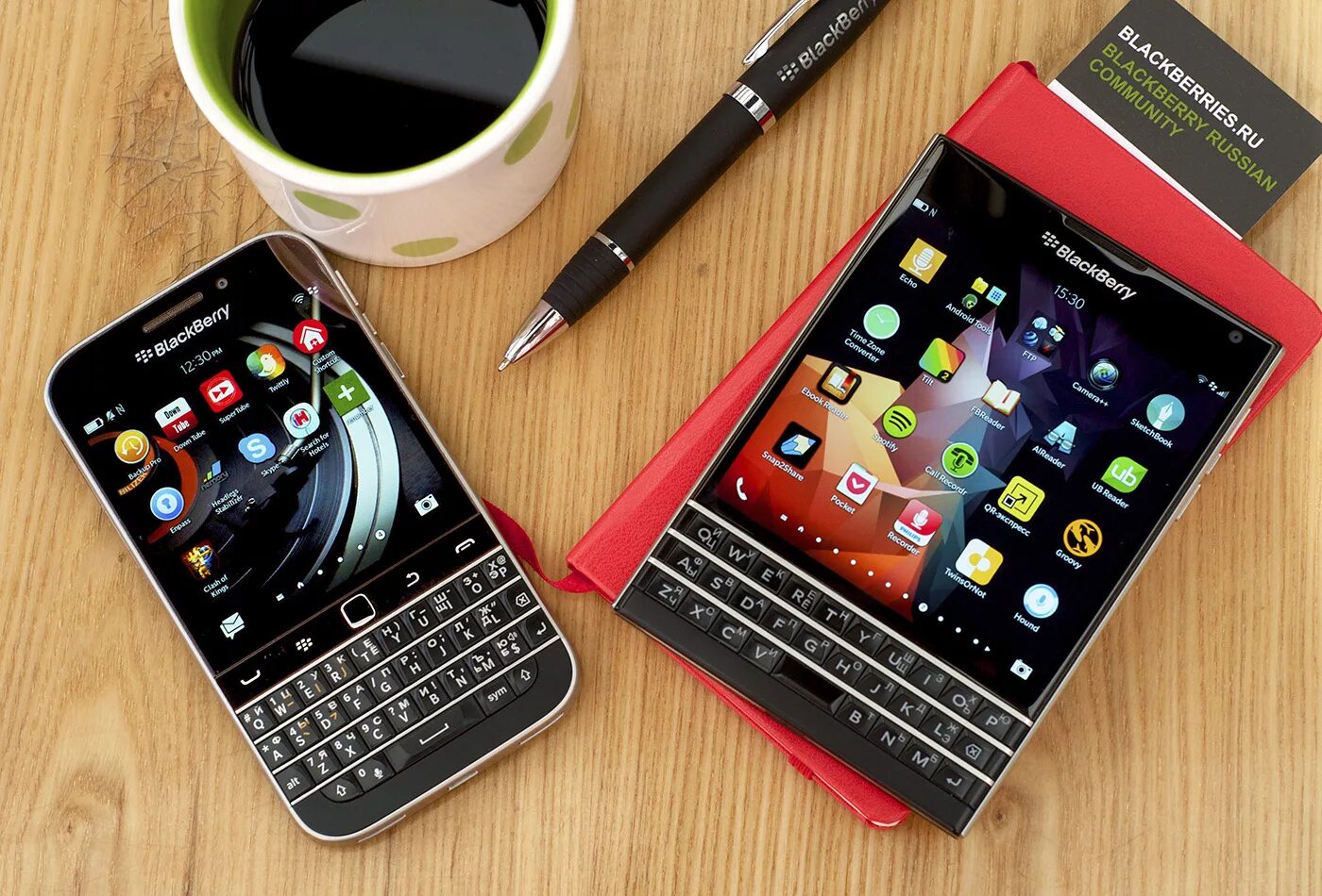 Блэкберри это. Блэкберри. Блэкберри прив 2. Смартфон BLACKBERRY. BLACKBERRY Passport слайдер.