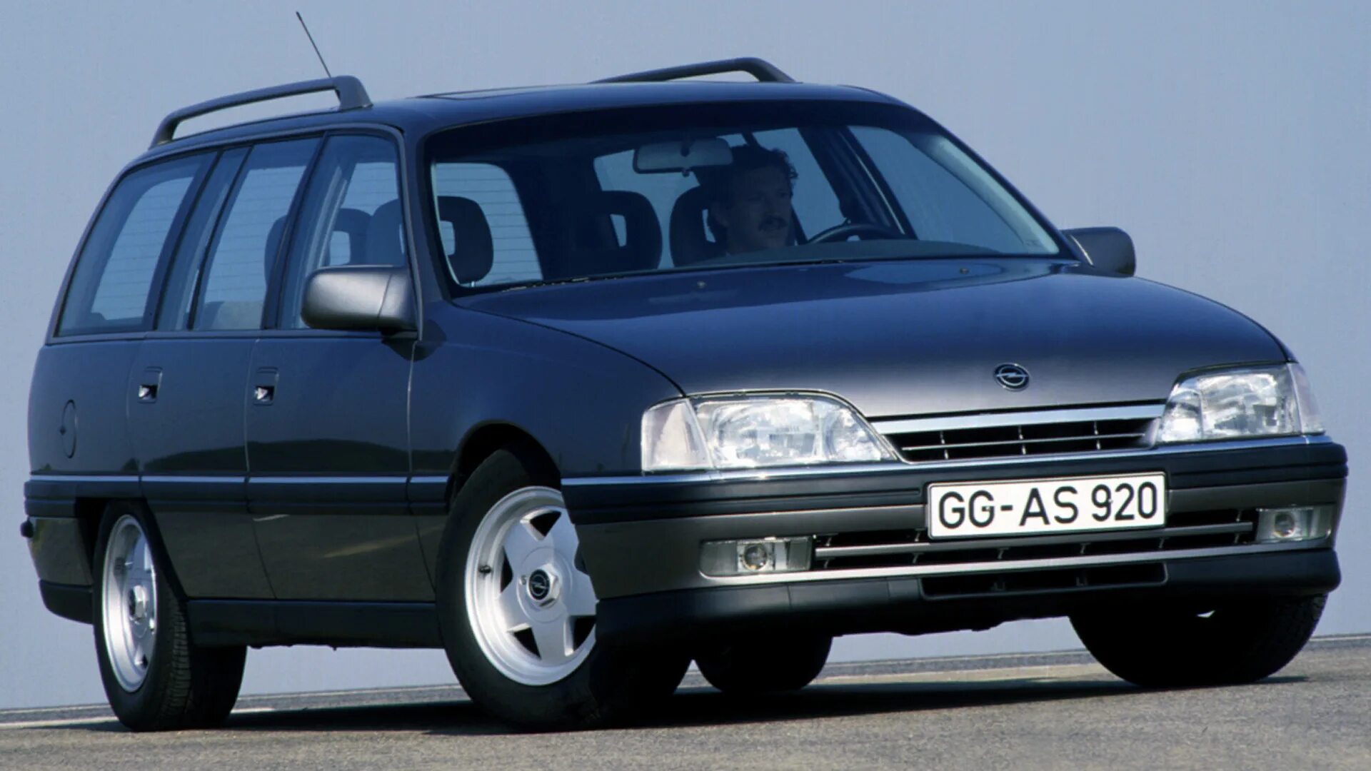 Opel Omega 1986, универсал,. Opel Omega 1990. Opel Omega Caravan 1989. Opel Omega a 1990 универсал.