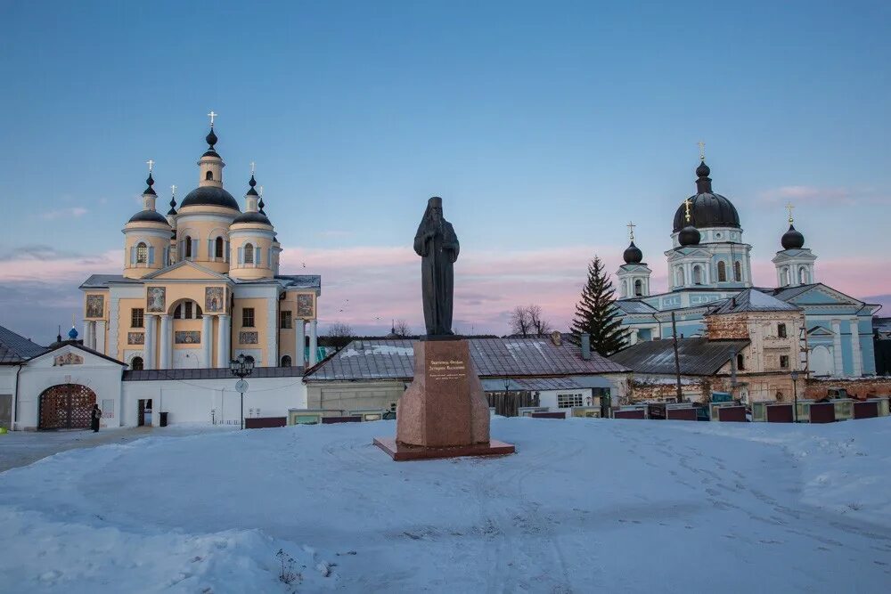 Вышенский успенский монастырь. Свято-Успенский Вышенский монастырь в Рязанской области. Успенский Вышинский монастырь Рязанская область. Шацк Вышенский монастырь. Вышенский Успенский монастырь Шацк.