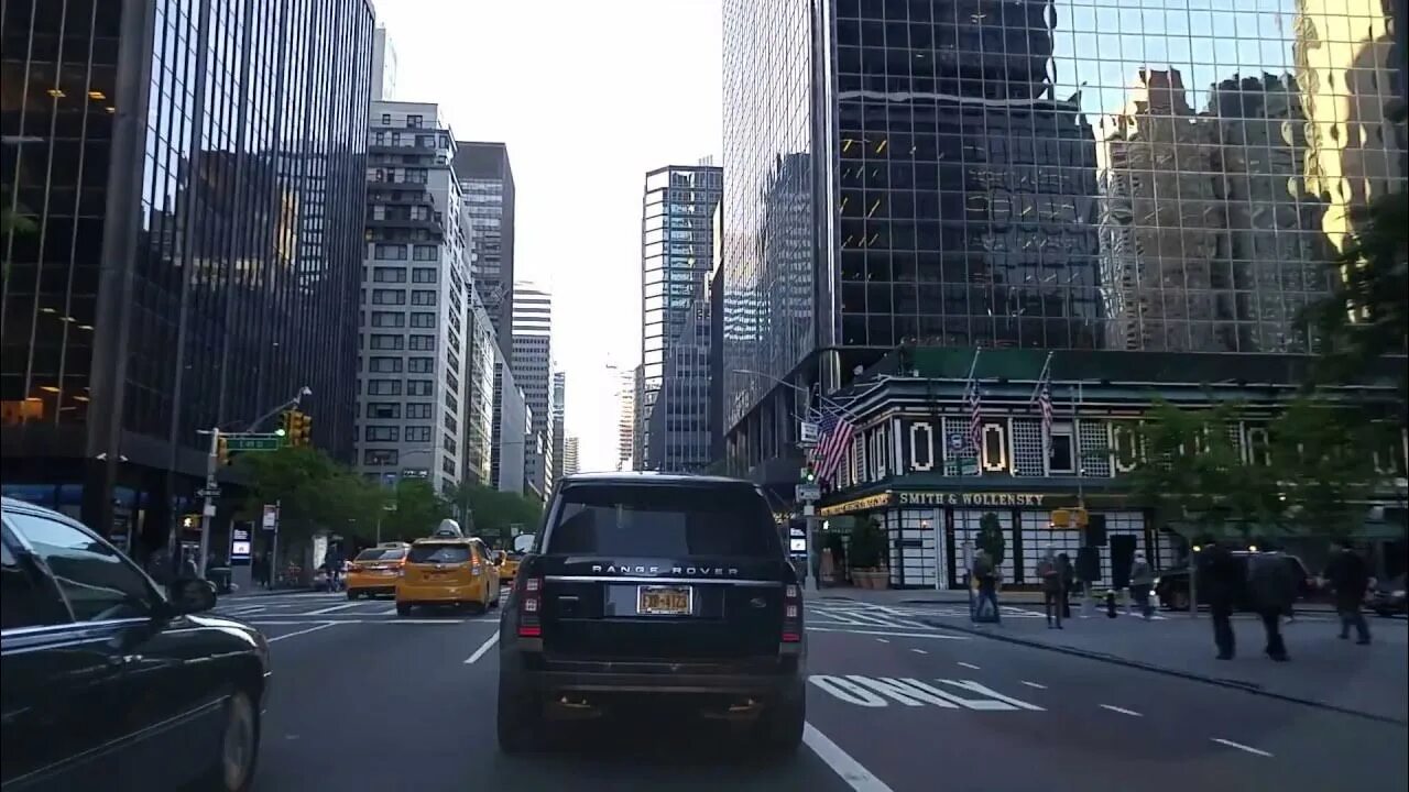 They driving to new york. Инвуд Нью-Йорк. Нью Йорк Рокавей бульвар. Washington heights на Манхэттене. Астория Нью-Йорк 31 32 улица.