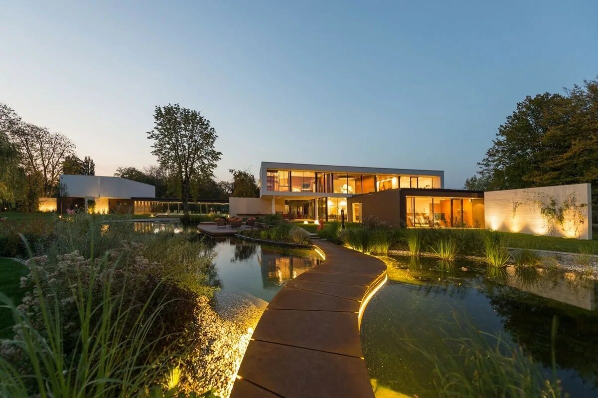 Дом пи. Стиль barn house. Dom пи. Вилла территория. Территория виллы вид сверху.