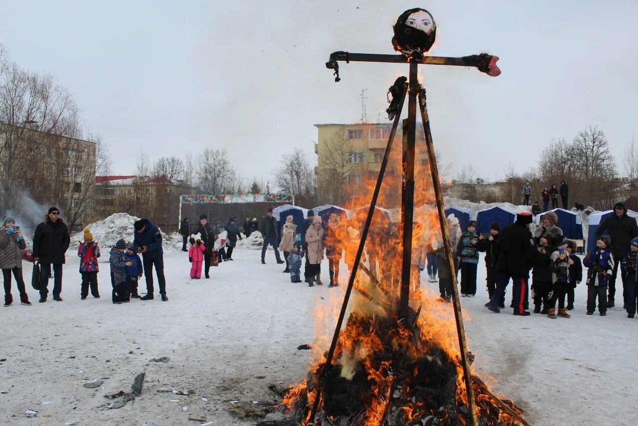 Проводили зиму веселой масленицей