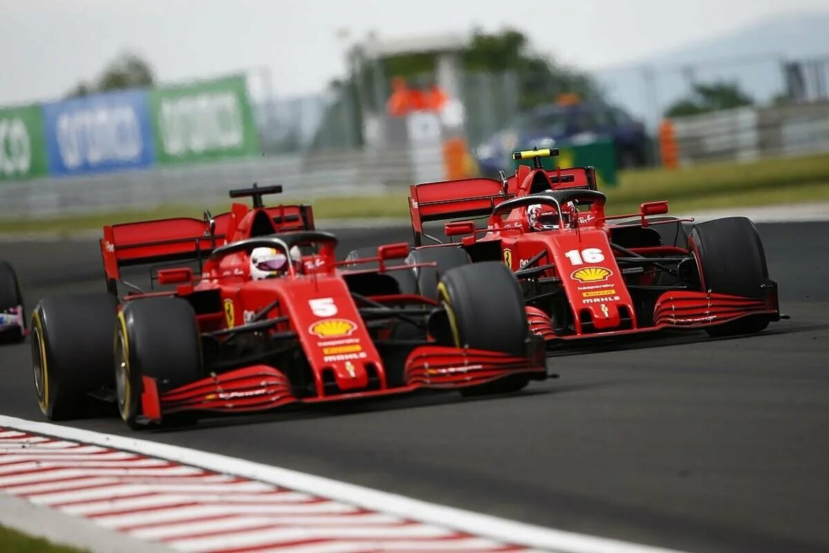 Формула 1 2 этап 2024. Болид Феррари 2022. Ferrari f1 2022. Болиды ф1 2022. Феррари ф1 2022.