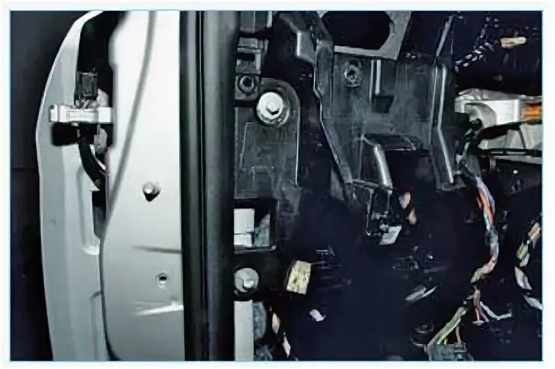 Как снять переднюю панель фокус 2 Removal and installation of the instrument panel (Body and coating / Salon eleme