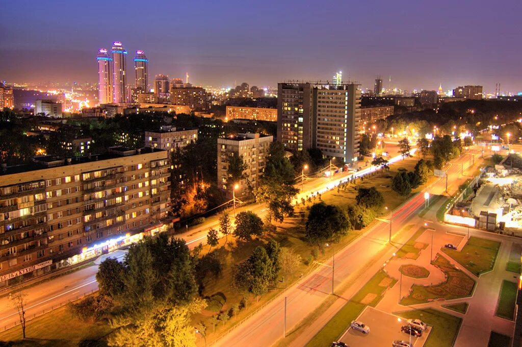 Район раменки. Раменки район москвы. Набережная реки раменки. Мосфильмовская улица 70. Раменки москва.