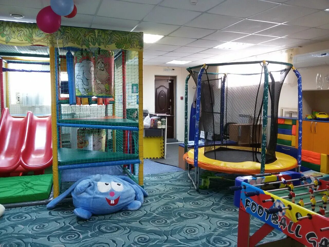 детские игровые иркутск. ёлки иголки игровая комната иркутск первомайский. игровые комнаты иркутск для детей. иркутск 1-я московская улица 1а капитошка. станичный двор игровая комната.
