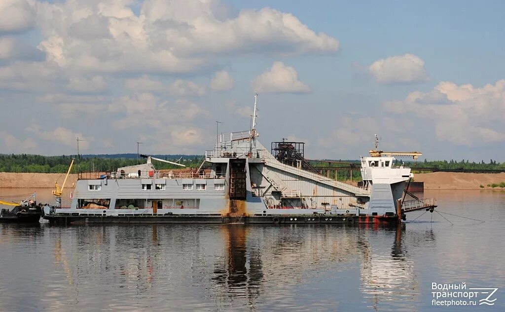 Земснаряд Камский 429. Камский 407 земснаряд. Камский 530 земснаряд.