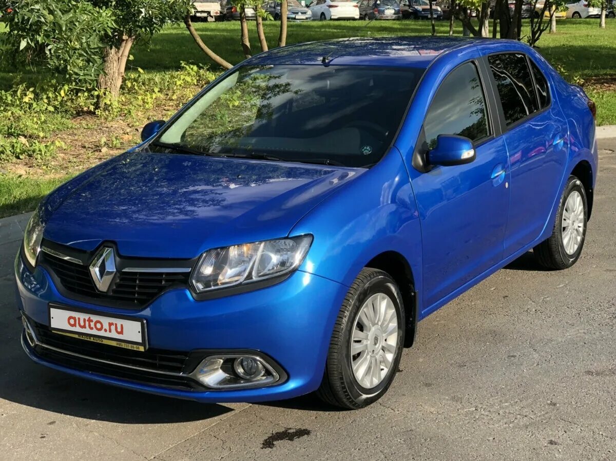 Рено логан 2016 серебристый. Рено логан 2 белый. Renault logan 2 голубой. Рено логан 2 волгоград. Белый рено логан 2 правый борт фото.