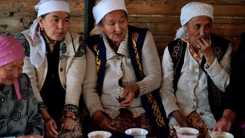 Подслушано в кош агаче контакте айтылмаган. Алтайские женщины. Алтайские казахи. Айтылмаған оқиға Кош Агач в стиле.