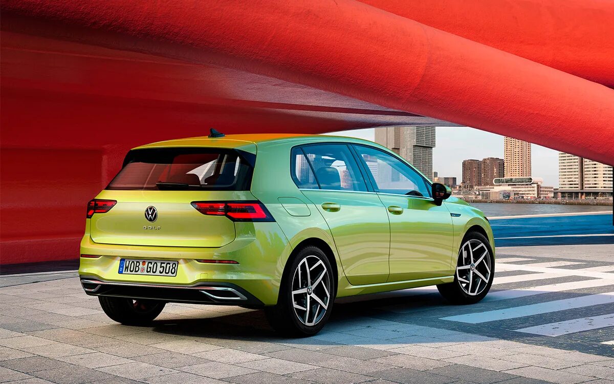 Golf 8 gtd. Volkswagen golf 8 поколение. Фольксваген гольф 2020. Гольф 8 зеленый. Golf 8 gtd.