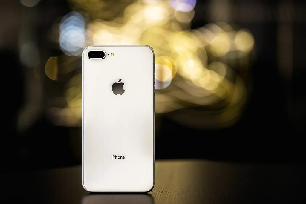 Айфон 8 оперативная. Iphone 8 Plus. Apple iphone 8 White. Iphone 8 Plus White. Iphone 8 Plus белый.