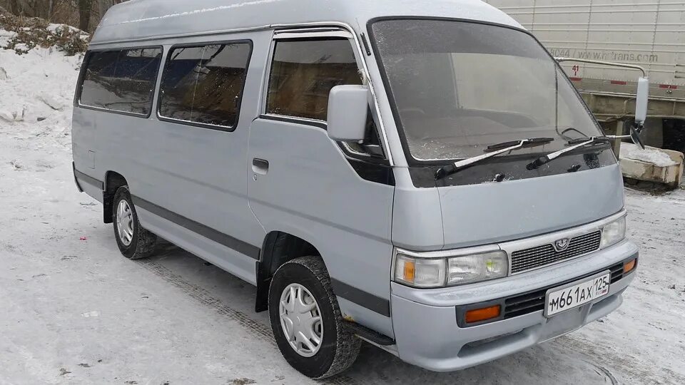 Nissan caravan iii e24. Nissan caravan 3 поколение. Ниссан караван 1998. Nissan caravan/urvan ##e24. Nissan caravan 24.
