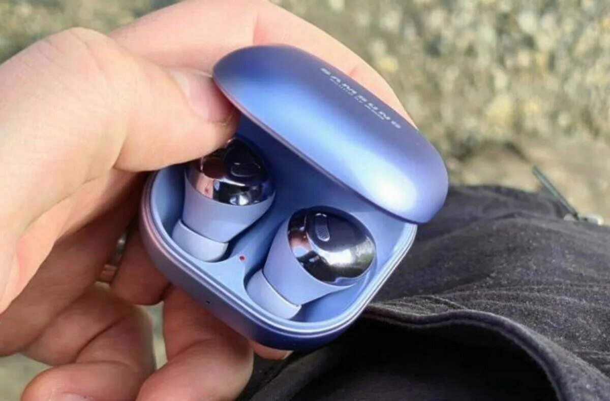 Галакси бадс 2 купить. Samsung Buds 2. Наушники самсунг Buds 2. Samsung Galaxy Buds 2 Pro. Samsung Galaxy Buds 2 комплект.