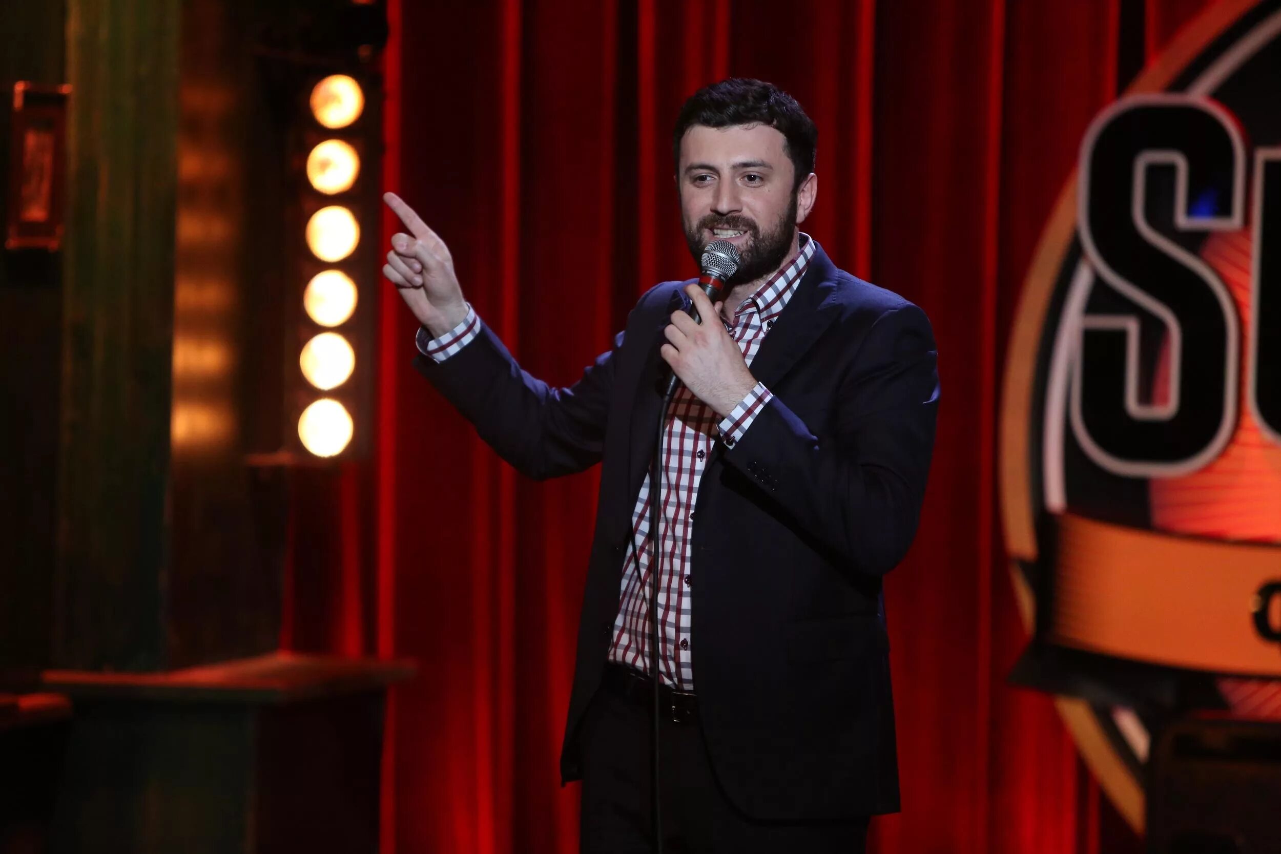 Стендап тимура каргинова. Каргинов стендап. Каргин стендап. Каргин стендап. Каргинов stand up.