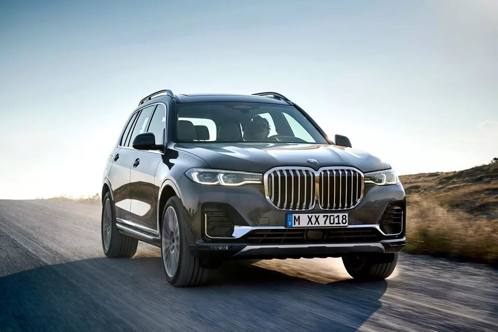 Новая x 7. BMW x7 2022. БМВ x7 2022. BMW x7 New 2022. БМВ x8 2021.