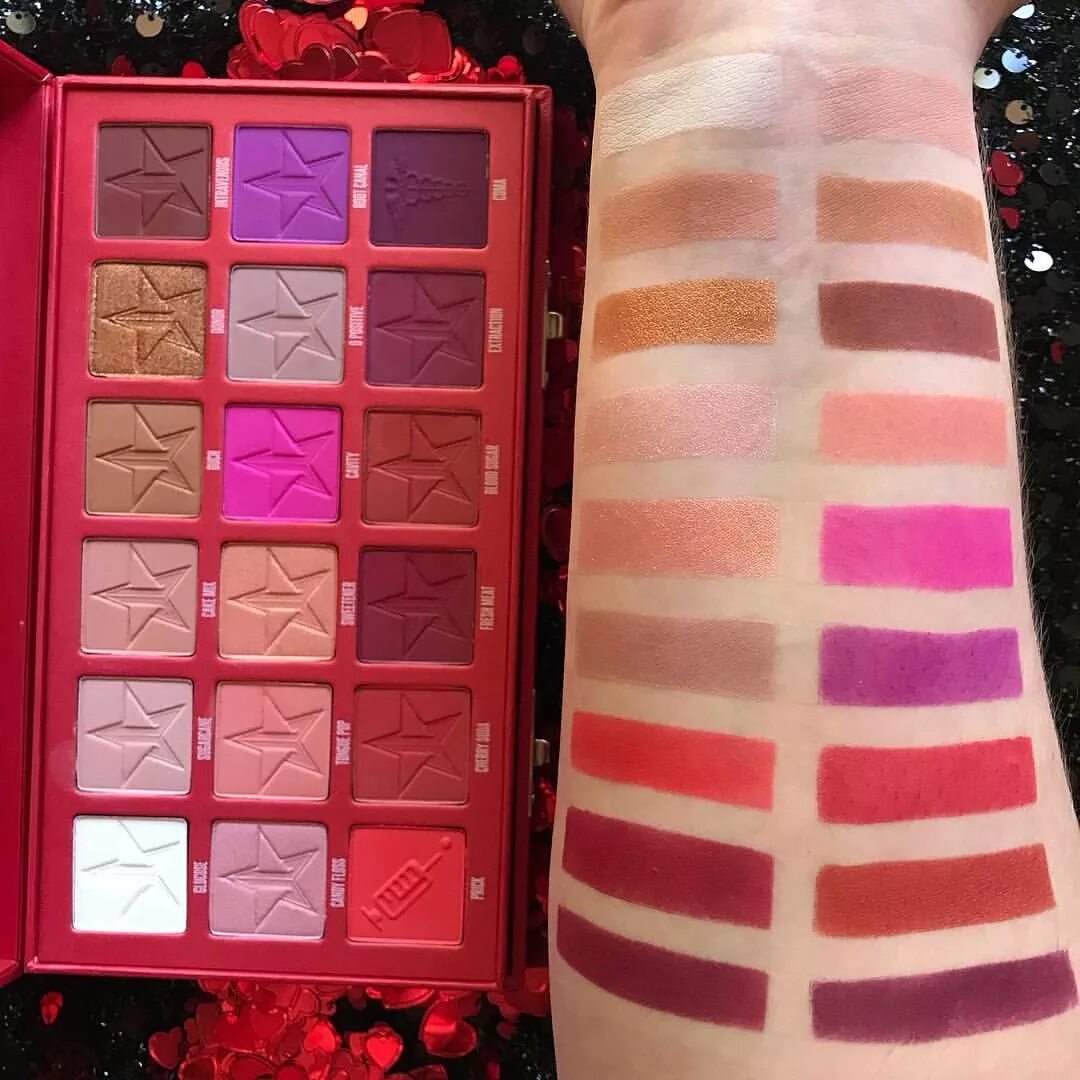 Jeffree star palettes. Палетка jeffree star blood sugar. jeffree star палетка blood. блуд шугар джеффри стар. палетка джеффри стар красная.