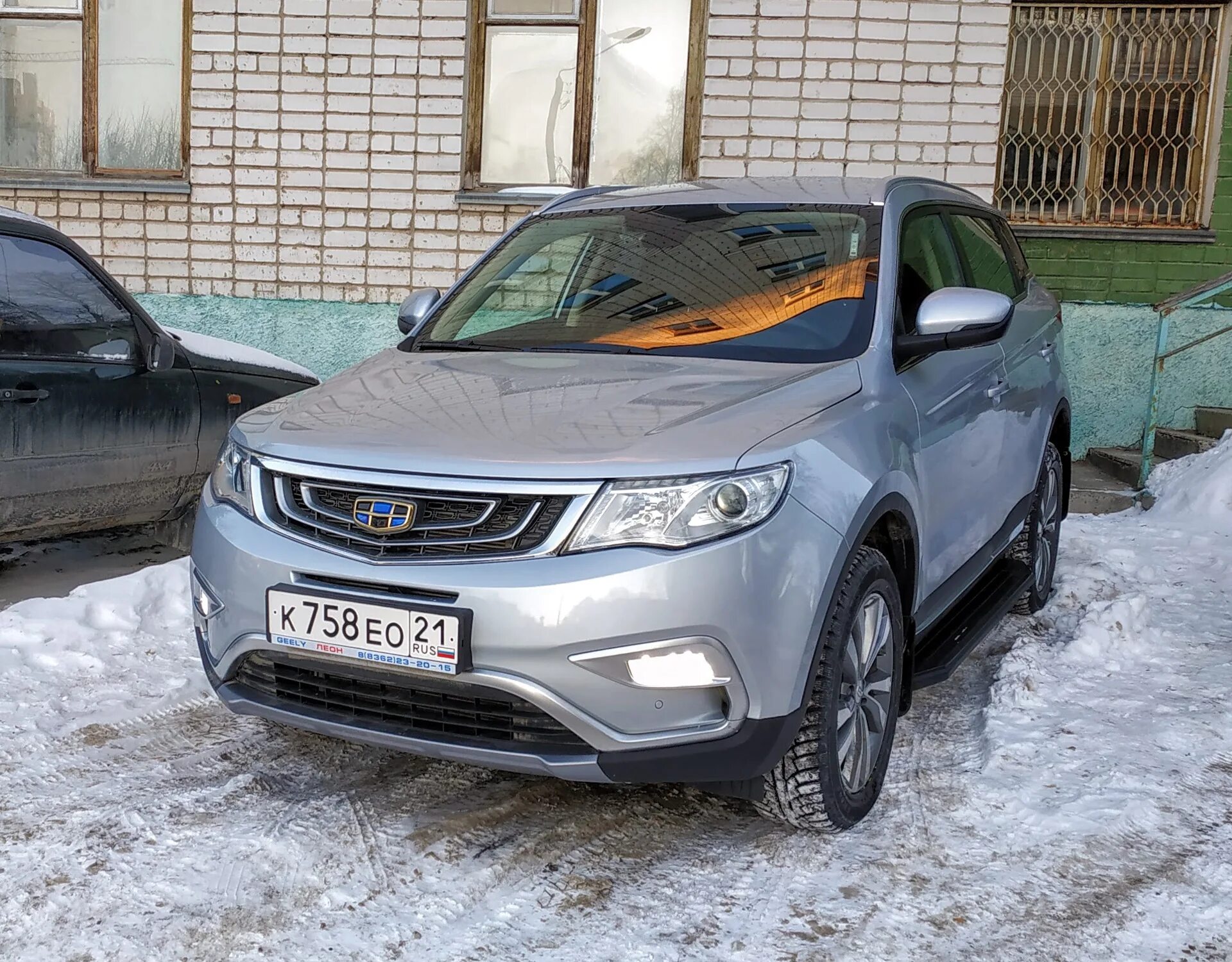 Джили полный привод. Джили атлас комплектация Люкс 4x4 автомат. Джили атлас двигатель. Джили атлас про серо-голубой металлик.