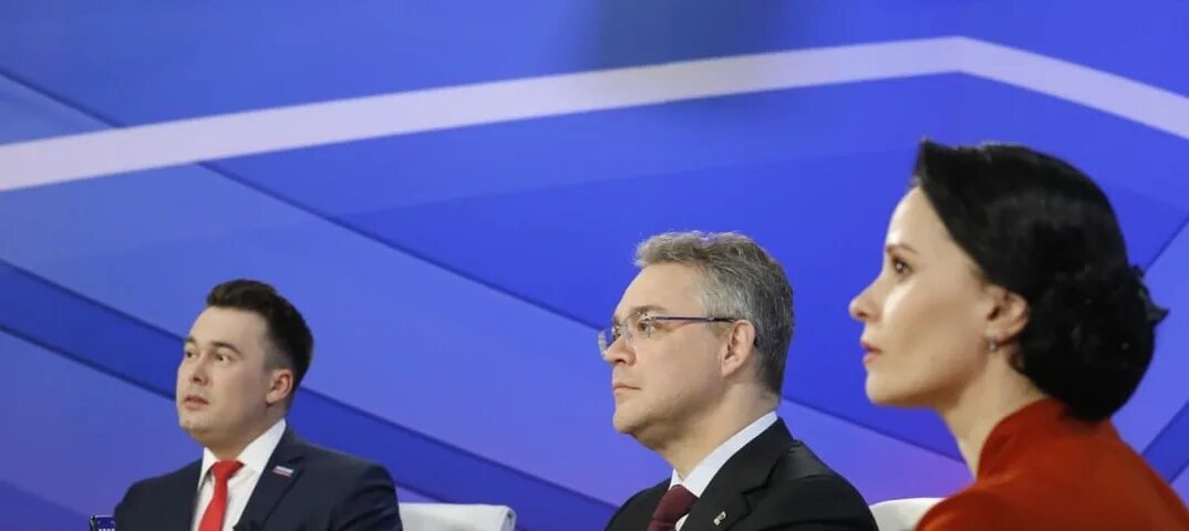 Прямая линия губернатора ставропольского. Прямая линия губернатора ставропольского края. прямая линия владимирова губернатора ставропольского. прямая линия с губернатором. прямая линия с губернатором краснодарского края ведущая.