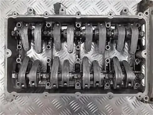 2. 4 дизель. Рокера на форд транзит 2. Блок рокеров форд транзит 2. 1756382 ford корпус рокеров.